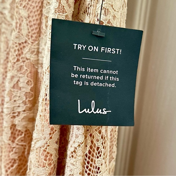 NEW WITH TAGS Lulu’s Stolen Moments Dusty Pink Lace-Up Lace Maxi Dress - Picture 10 of 10